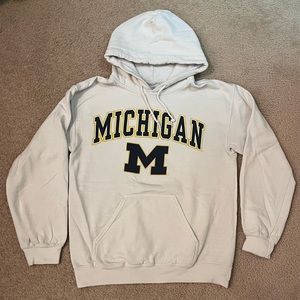 Used Fanatics Michigan Wolverines Hoodie